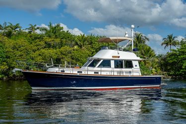47' Grand Banks 2005 Yacht For Sale